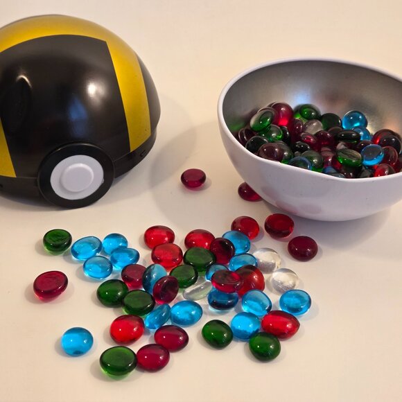 Ultra Ball Pokémon storage/candy bowl, 13 cm - Picture 3 of 4